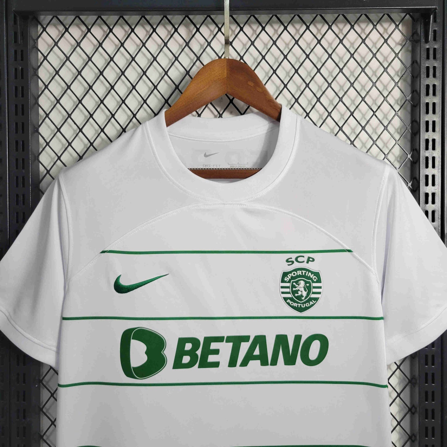 Sporting Portugal Away Shirt 2023-2024