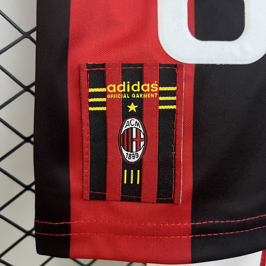 Ensemble AC Milan Domicile Retro Enfant 1998-1999