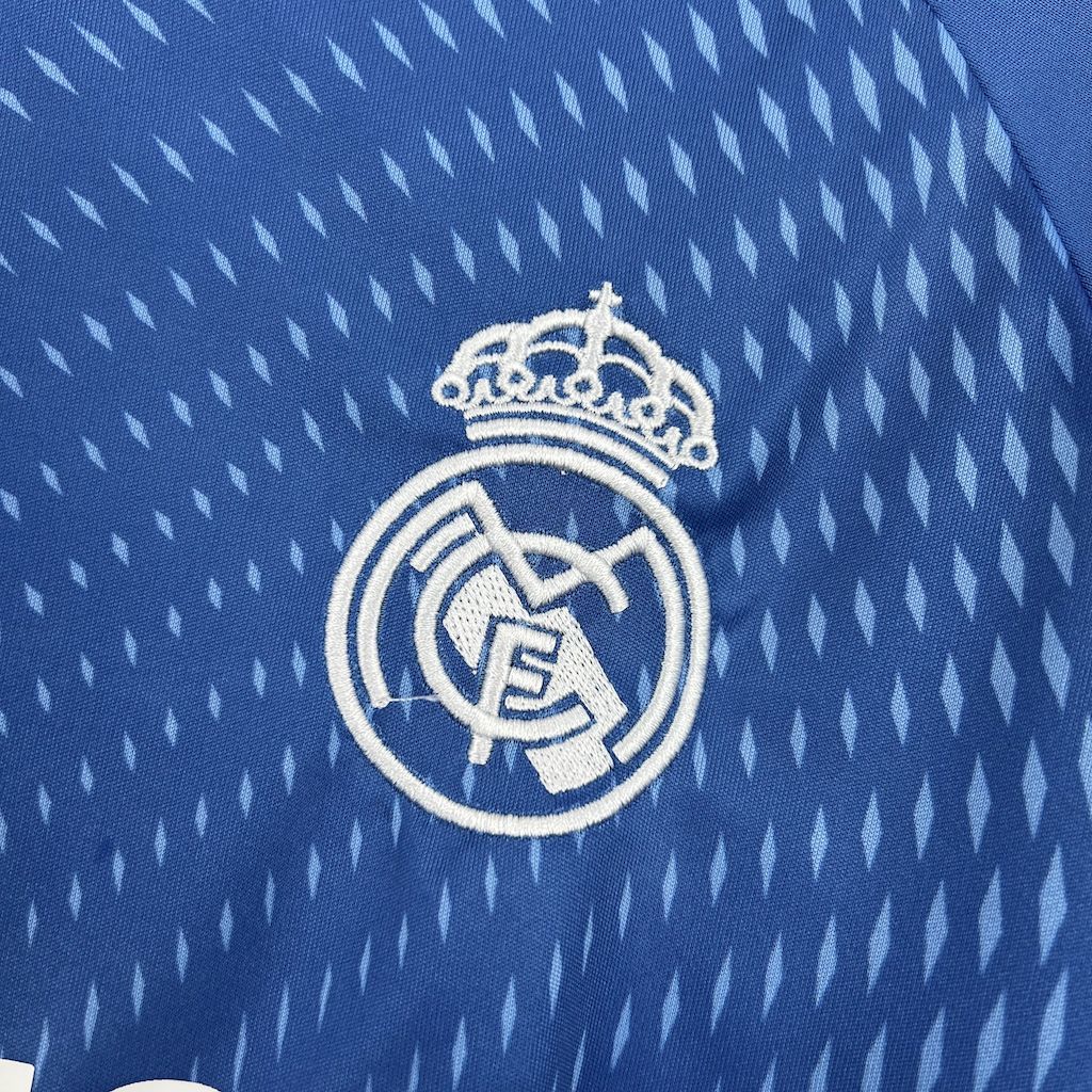 Maillot Blue Sky Real Madrid 2025