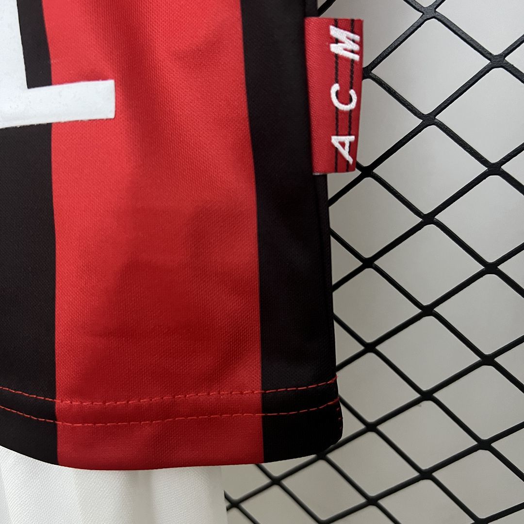 Ensemble AC Milan Domicile Retro Enfant 1998-1999