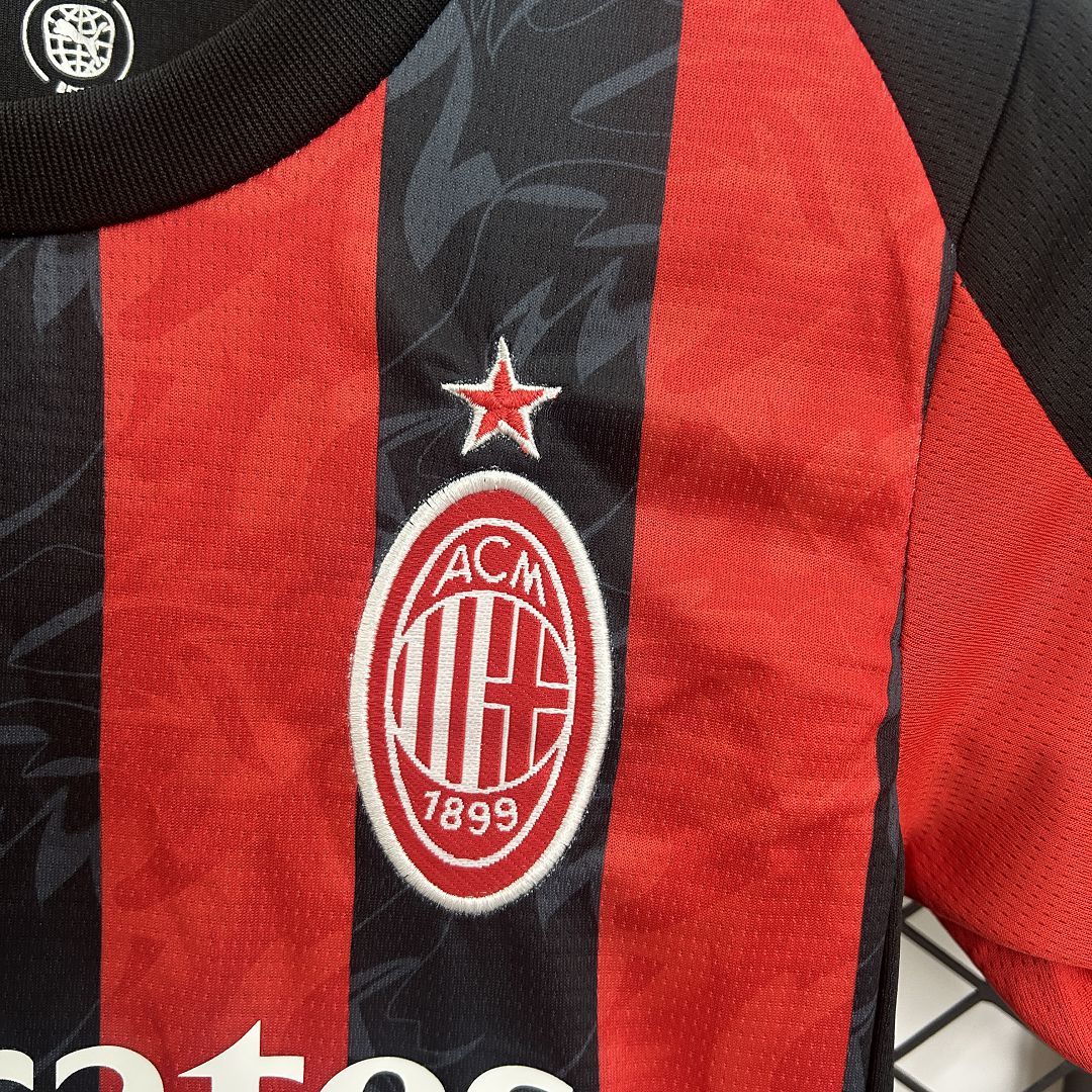Ensemble AC Milan Domicile Enfant 2025-2026
