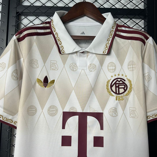 Maillot Edition Spéciale 125th Bayern Munich 2024-2025
