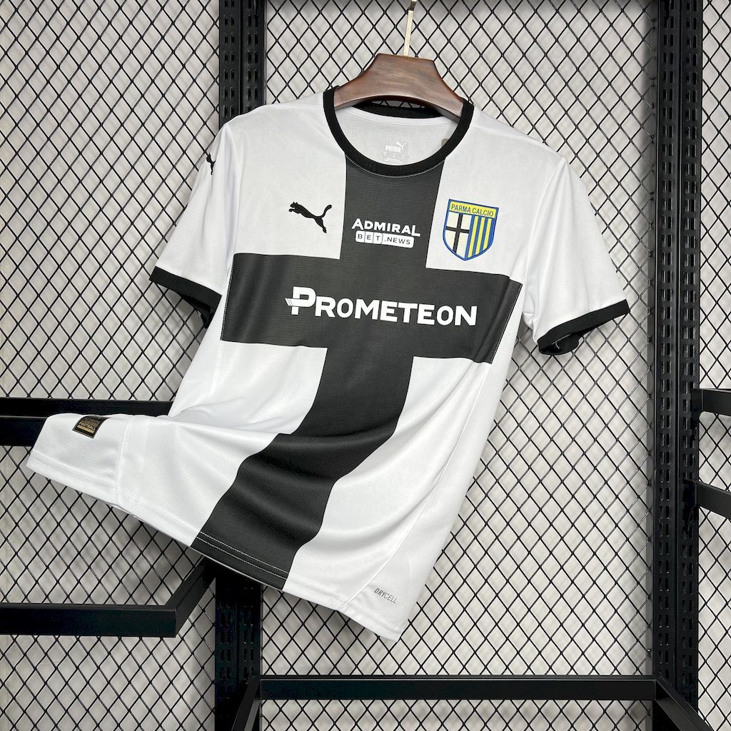Maillot Domicile Parme 2024-2025
