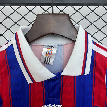 Ensemble Bayern Munich Domicile Retro Enfant 1995-1996