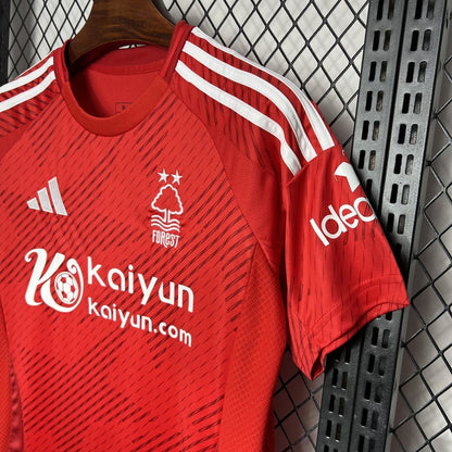Maillot Domicile Nottingham Forest 2024-2025