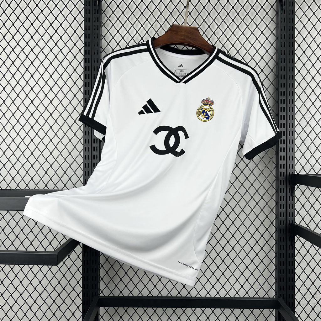 Maillot ? Real Madrid 2026-2027