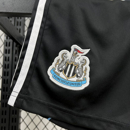 Ensemble Newcastle Domicile Enfant 2025-2026