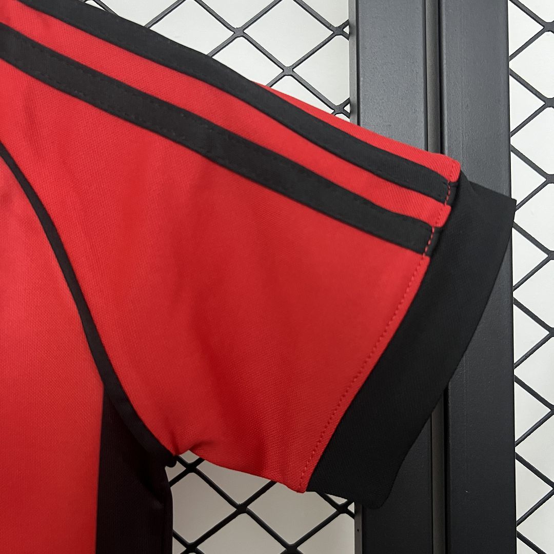 Ensemble AC Milan Domicile Retro Enfant 1998-1999