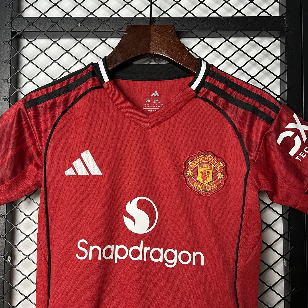 Ensemble Manchester United Domicile Enfant 2025-2026
