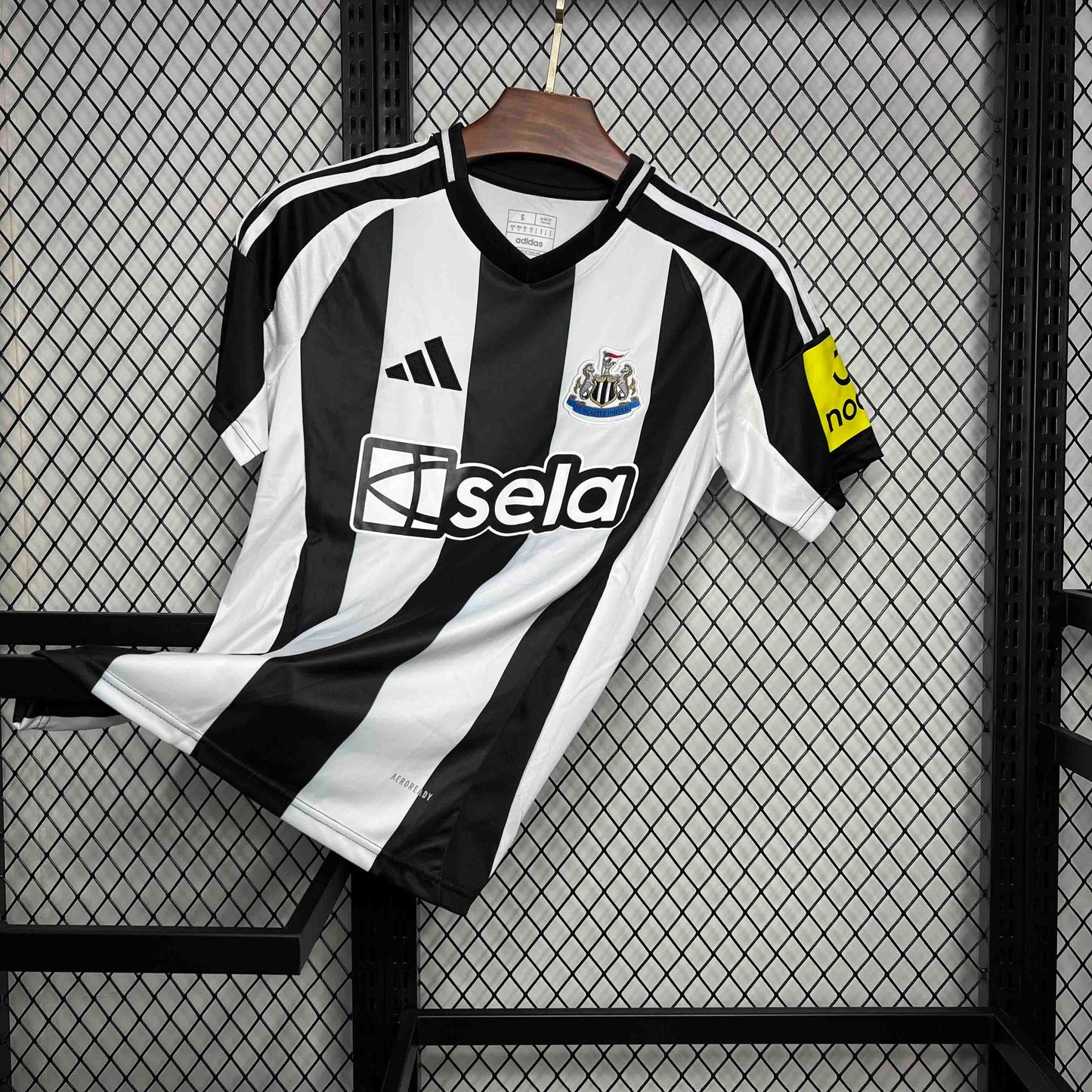 Maillot Domicile Newcastle 2024-2025