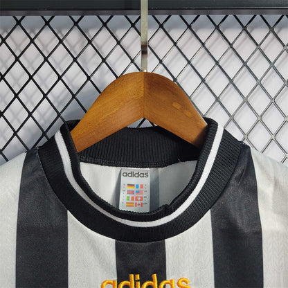 Maillot Domicile Retro Newcastle 1997-1998