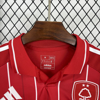 Maillot Domicile Nottingham Forest 2025-2026