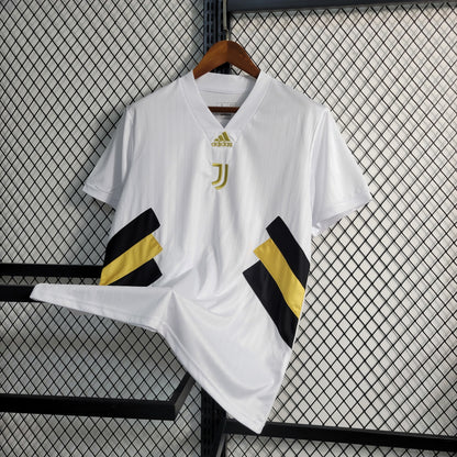 Maillot ? Juventus 2023-2024