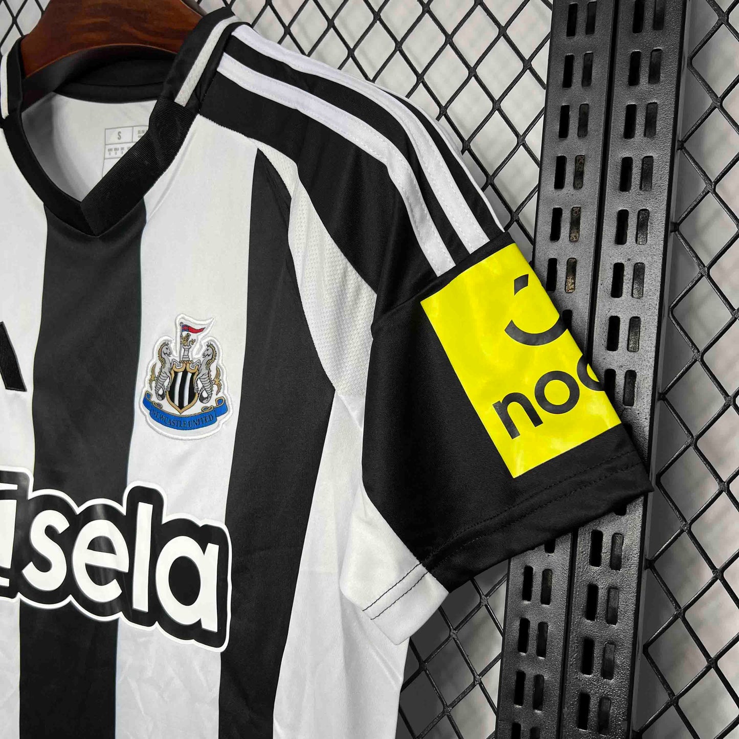 Maillot Domicile Newcastle 2024-2025