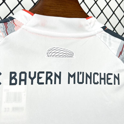 Ensemble Bayern Munich Exterieur Enfant 2025-2026