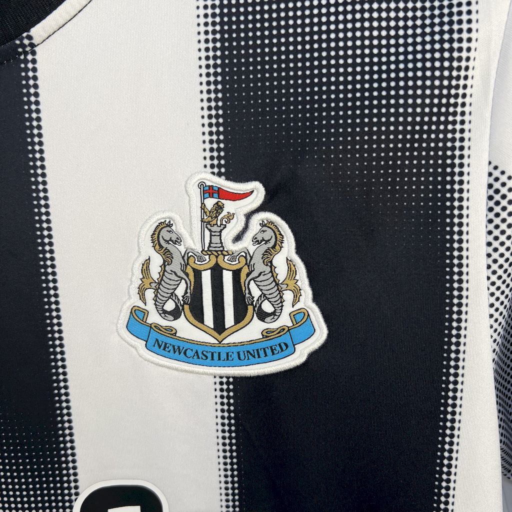Maillot Domicile Newcastle 2025-2026