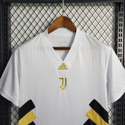 Maillot ? Juventus 2023-2024