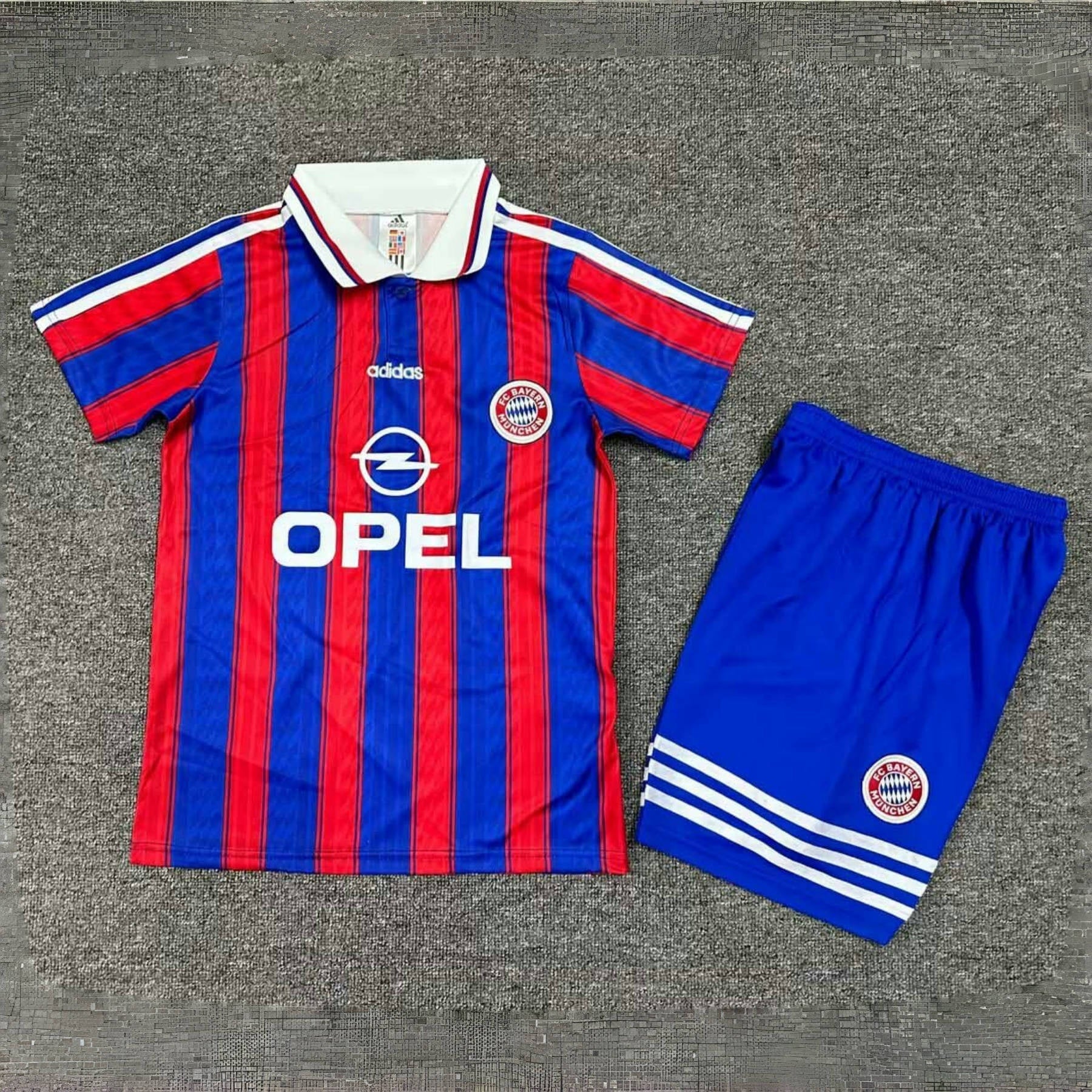 Ensemble Bayern Munich Domicile Retro Enfant 1995-1996
