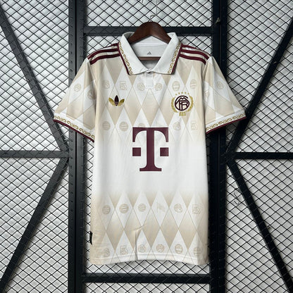 Maillot Edition Spéciale 125th Bayern Munich 2024-2025