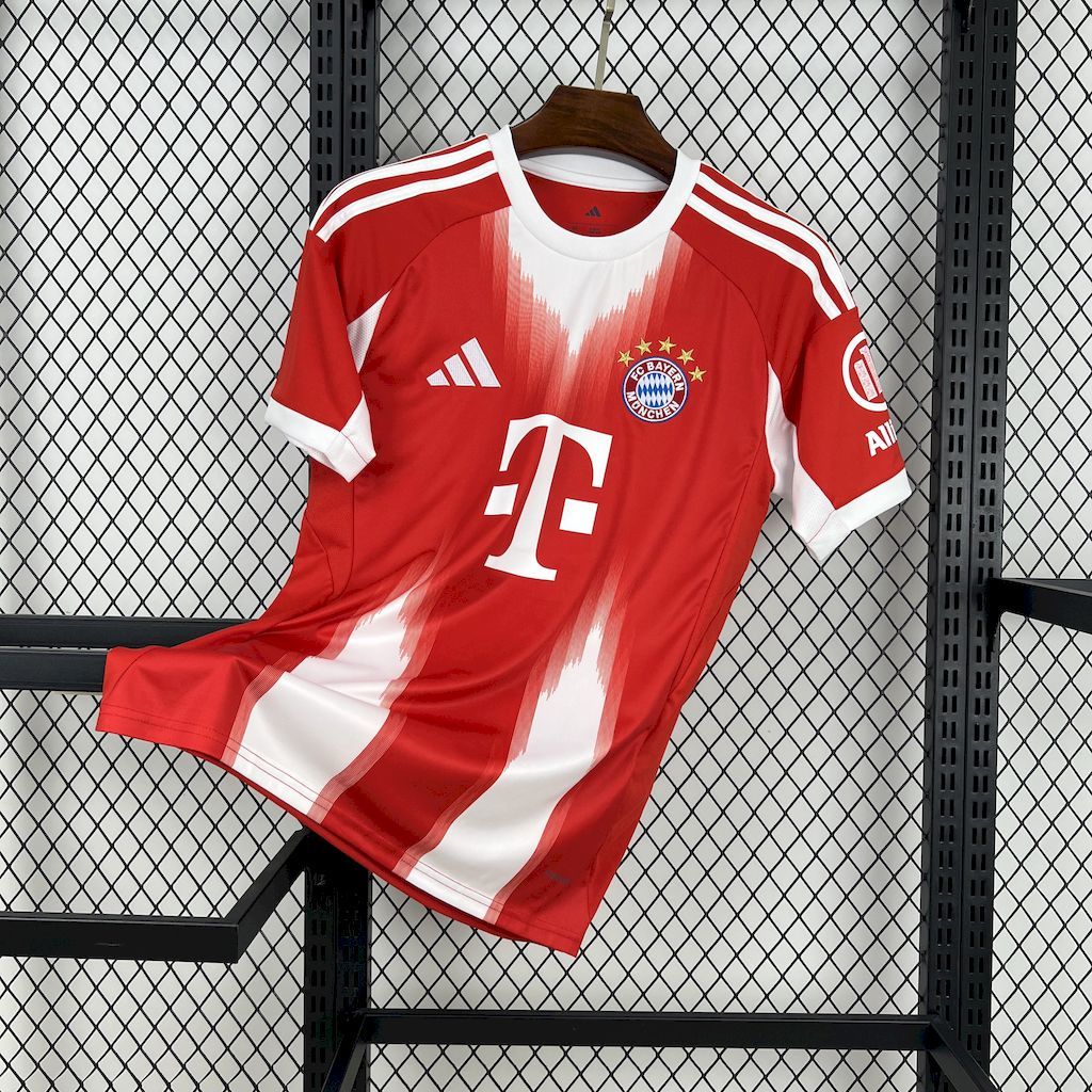 Maillot Domicile Bayern Munich 2025-2026