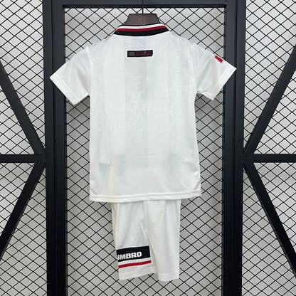 Ensemble Manchester United Exterieur Retro Enfant 1997-1998