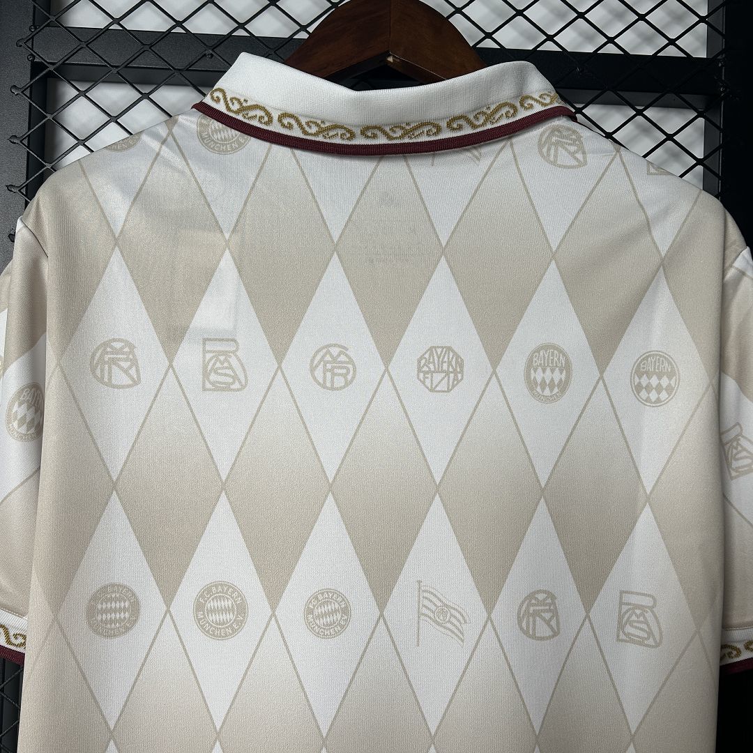 Maillot Edition Spéciale 125th Bayern Munich 2024-2025