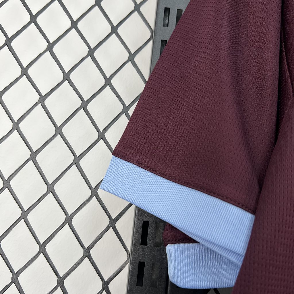 Maillot Domicile Aston Villa 2026-2027