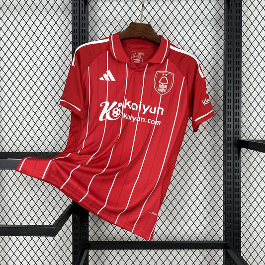 Maillot Domicile Nottingham Forest 2025-2026
