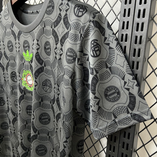 Maillot Edition Spéciale Wiesn Noir Bayern Munich 2025-2026