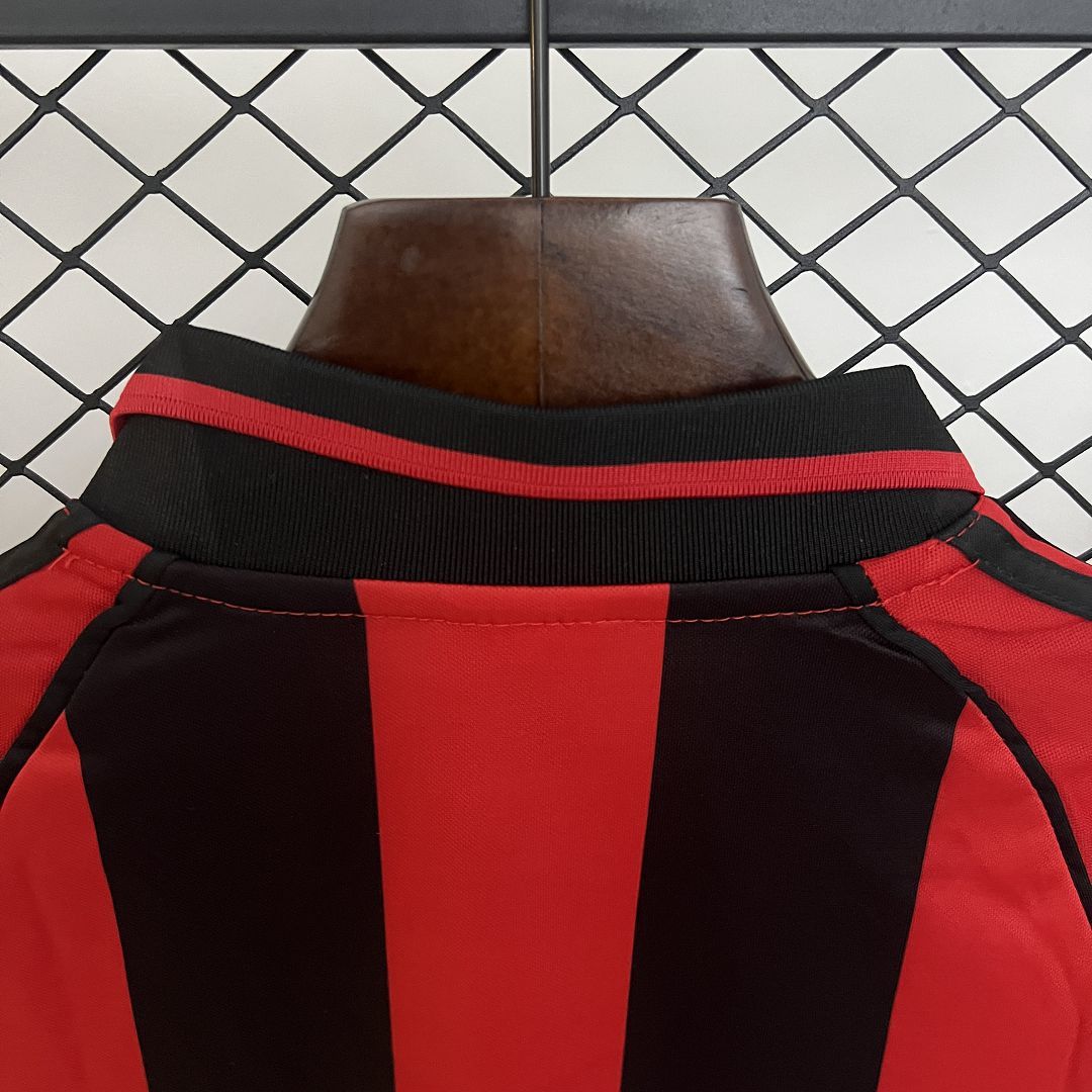 Ensemble AC Milan Domicile Retro Enfant 1998-1999