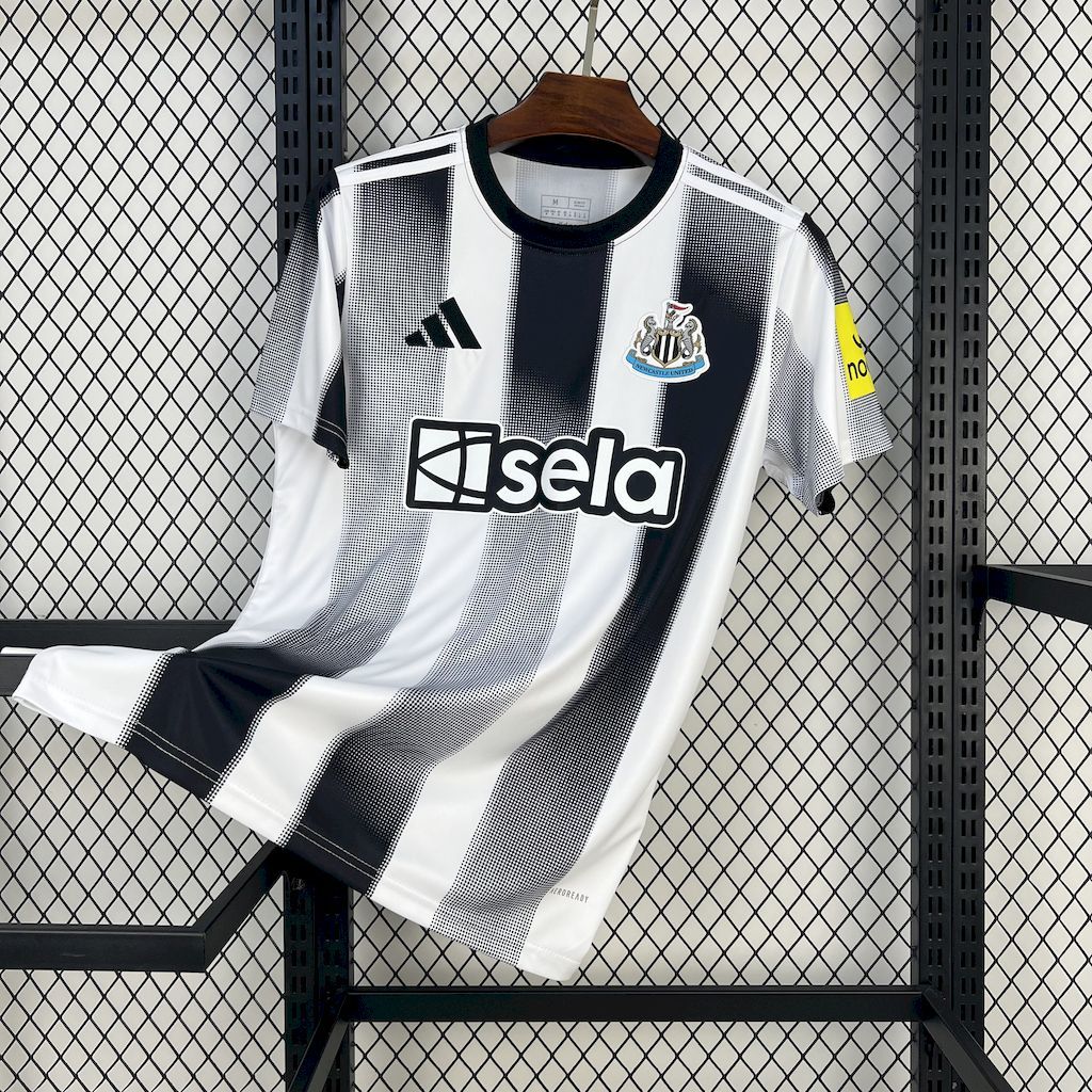 Maillot Domicile Newcastle 2025-2026