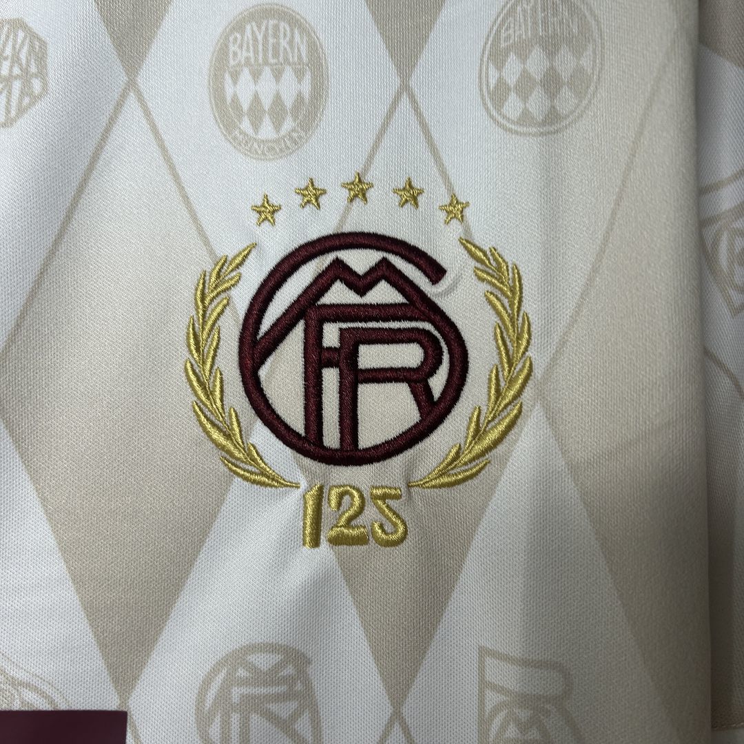 Maillot Edition Spéciale 125th Bayern Munich 2024-2025