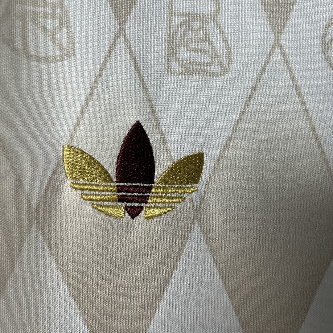 Maillot Edition Spéciale 125th Bayern Munich 2024-2025