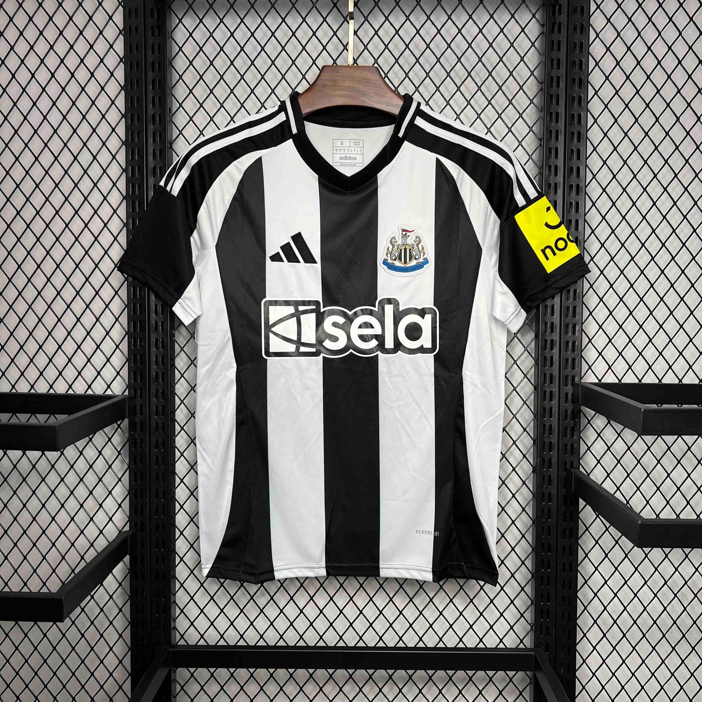 Maillot Domicile Newcastle 2024-2025