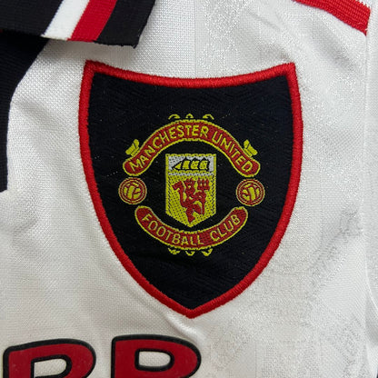 Ensemble Manchester United Exterieur Retro Enfant 1997-1998