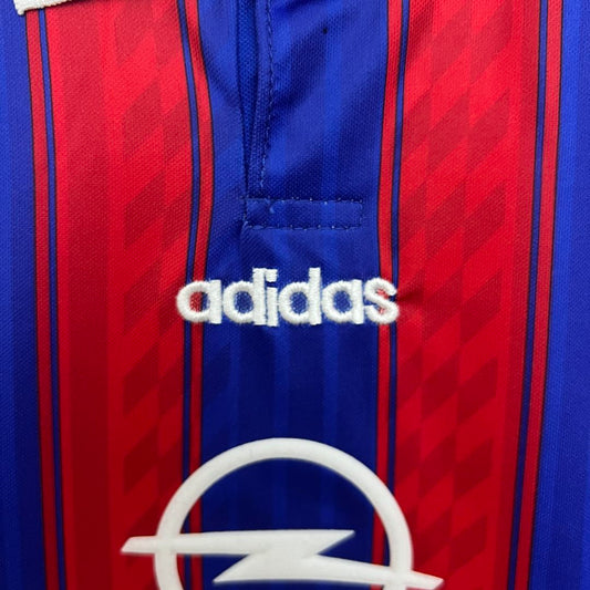 Ensemble Bayern Munich Domicile Retro Enfant 1995-1996