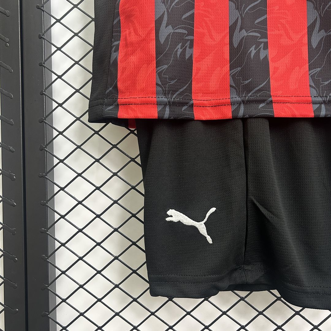 Ensemble AC Milan Domicile Enfant 2025-2026