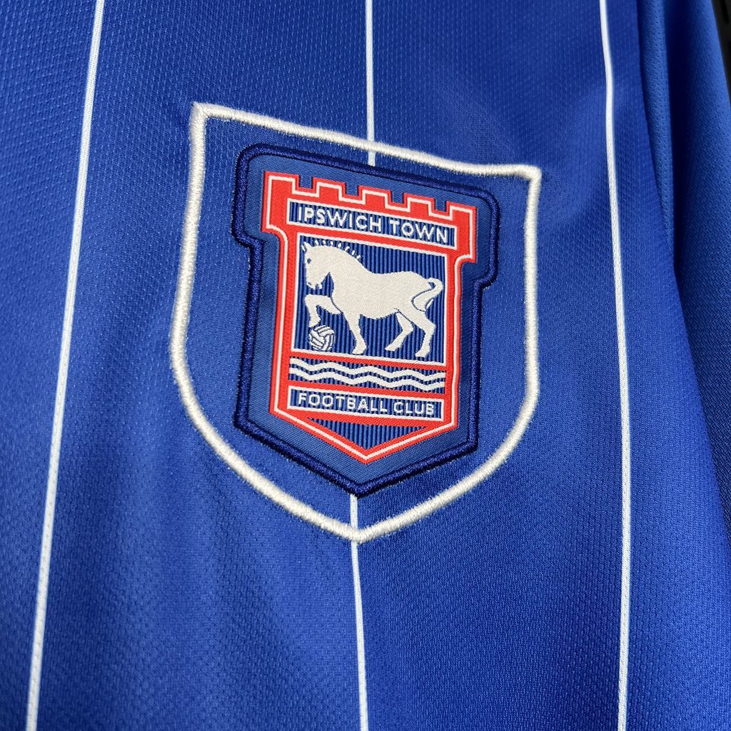 Maillot Domicile Ipswich Town 2024-2025