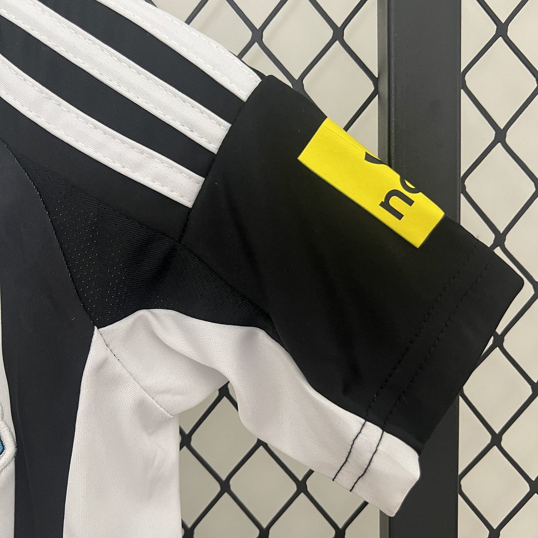 Ensemble Newcastle Domicile Enfant 2024-2025