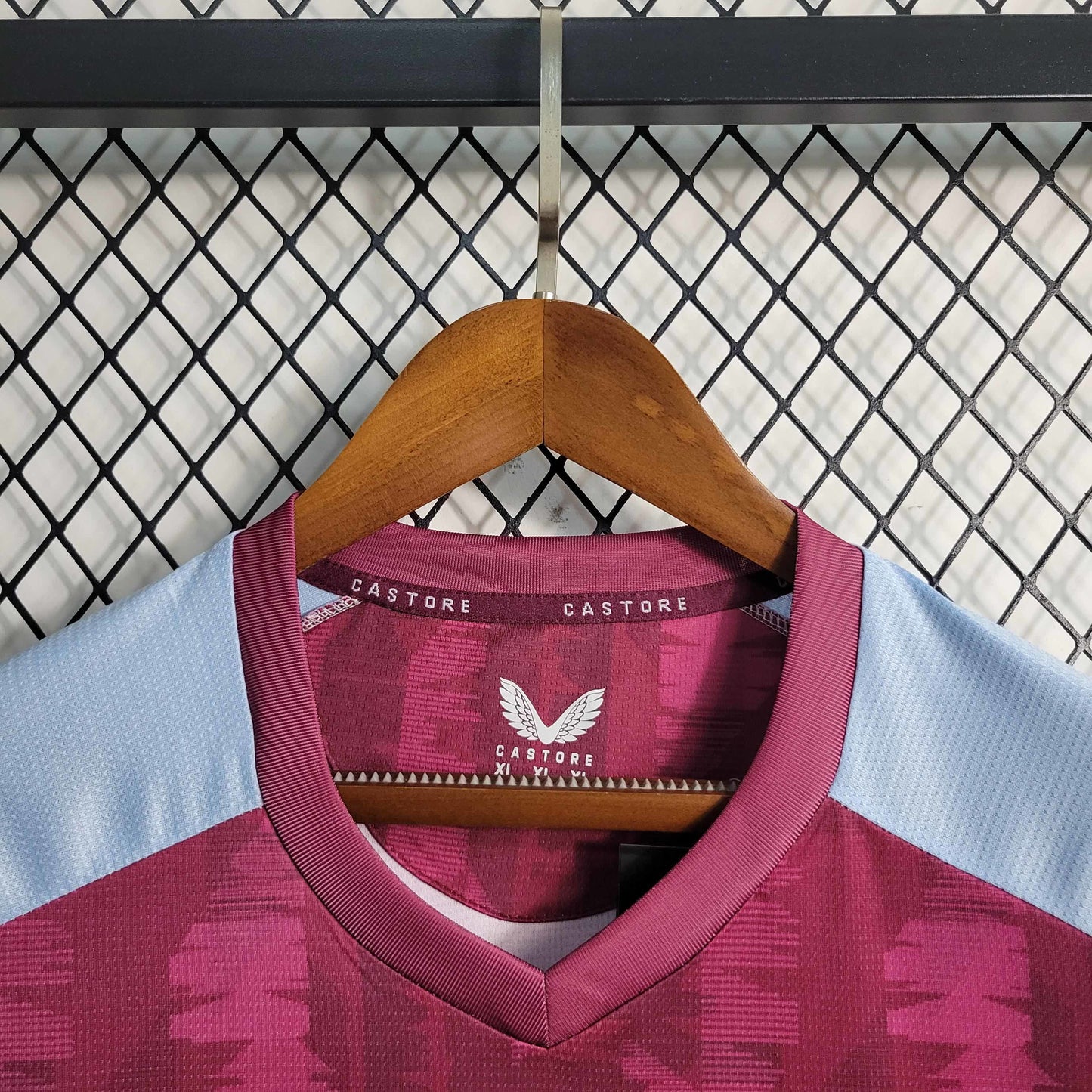Maillot Domicile Aston Villa 2023-2024